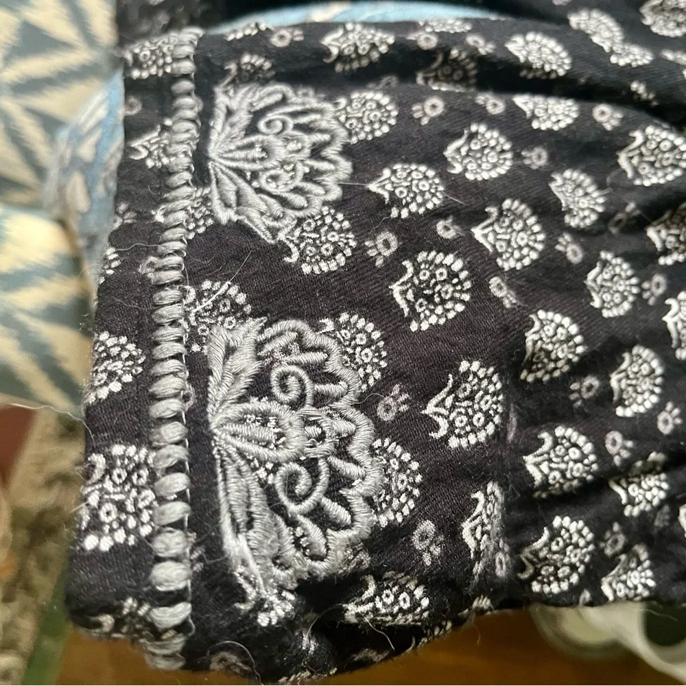 Rock Flower Paper Black/gray long sleeve tunic - Picture 4 of 10